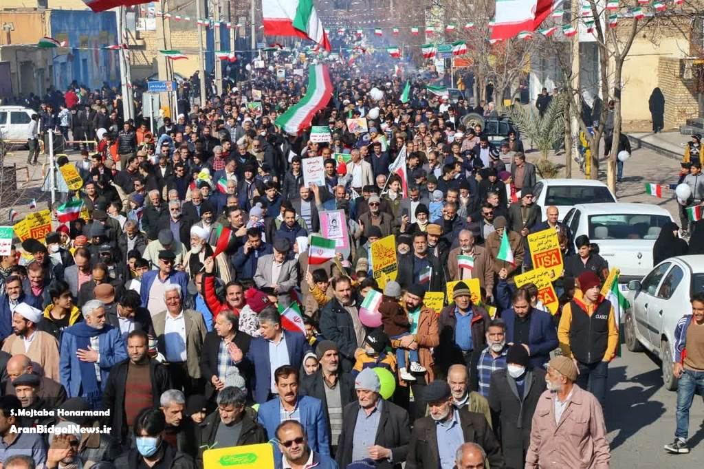 گزارش تصویری از راهپیمایی 22 بهمن مردم آران و بیدگل (2)